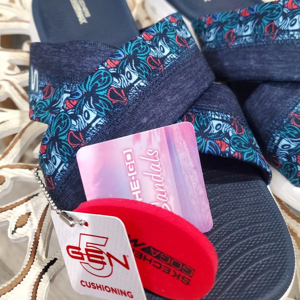 Skechers Goga Max Sandals